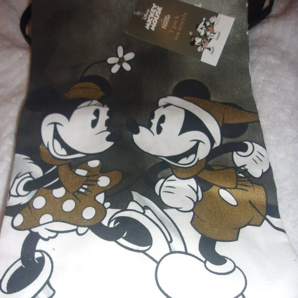 Mickey & Minnie 3 pack Tea Towels New Holiday/Christmas